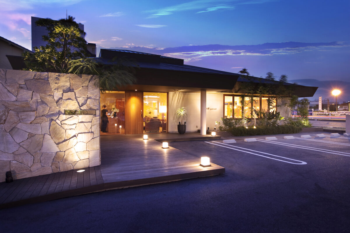 TOP HAIR spa&resort 鳴海