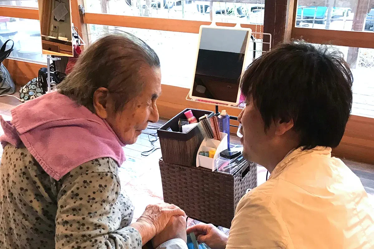 日本財団ジャーナル 　「訪問理美容」が引き出す“その人らしさ”と生活の質（QOL）